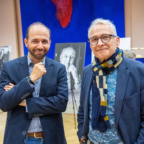 Ü90 – und mitten im Leben: Ausstellung im Festsaal des Hospitals zum Heiligen Geist